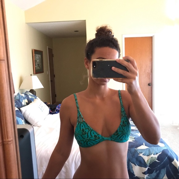 Citrine Bikini top small - Picture 3 of 3